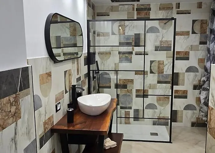 The Moon Liefdeshotel *