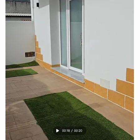 The Moon باليرمو